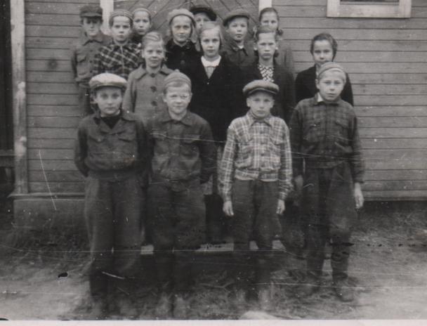 1950Heinavaaran_Kansakoulu.jpg